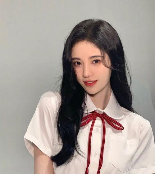 鞠婧祎爆料吃瓜,揭秘娱乐圈那些不为人知的幕后故事！”
