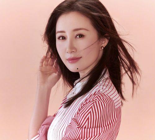 明星网红卖金子,明星联手直播卖金，掀起黄金消费热潮