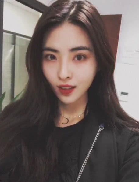 学生明星网红经济,学生时代的新经济现象解析