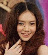 明星网红差距对比,光环背后的差距解析