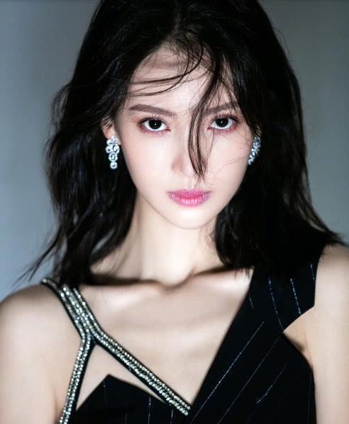 吃拉瓜脸会黑吗女生,“吃拉瓜脸会黑吗？揭秘女生饮食与肤色关系”